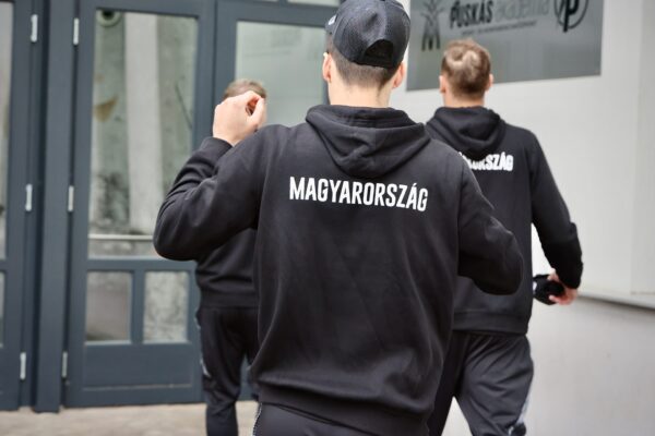 Magyar szurkolói pulóver fekete - Image 2